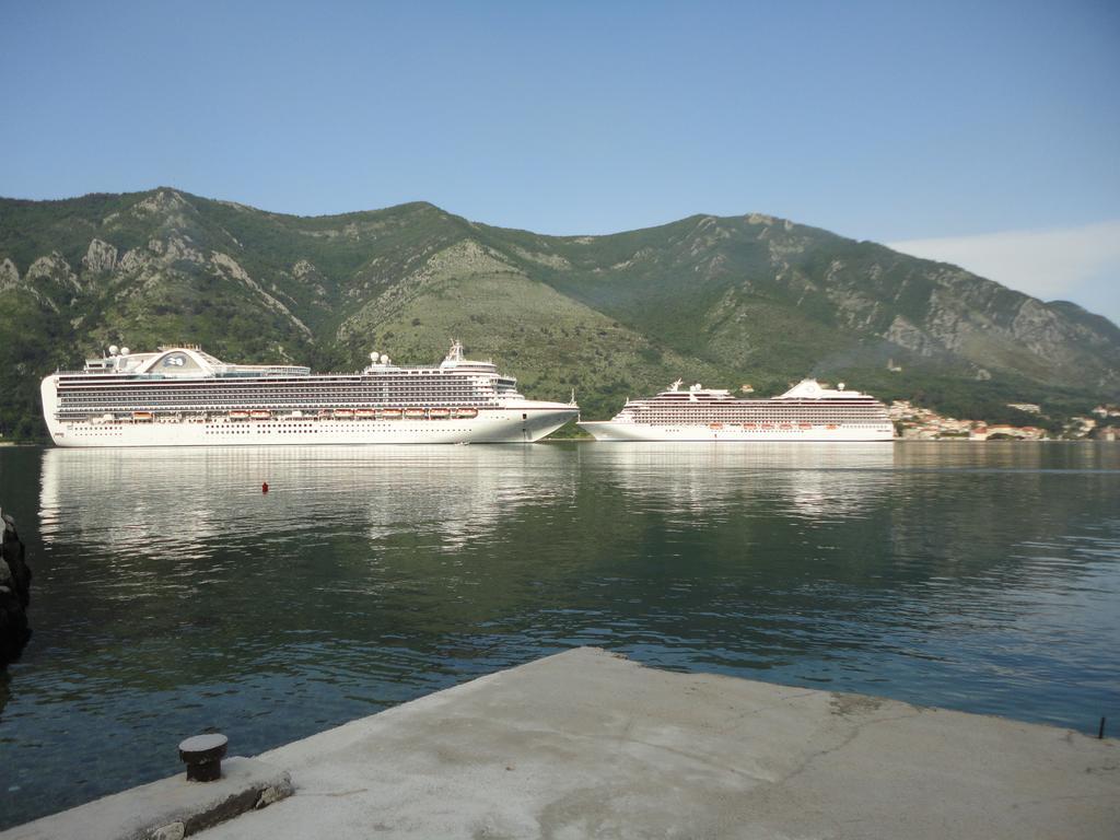 Apartment The Sea Coast Kotor Exterior photo