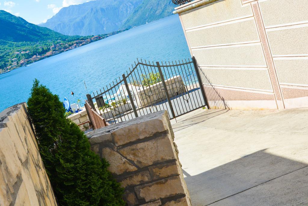 Apartment The Sea Coast Kotor Exterior photo